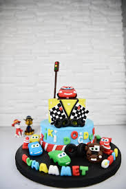 Simsek Mcqueen Ve Arkadaslari Konseptli Pasta Pasta Pastalar Tasarim