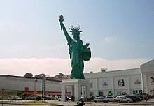 Eu no símbolo de nova york. Havan Wikiwand