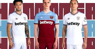 The official west ham united website with news, tickets, shop, live match commentary, highlights, fixtures, results, tables, player profiles, west ham tv and more. West Ham 19 20 Trikots Veroffentlicht Nur Fussball