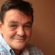 Petition calls for Stuart Parsons to be given school role