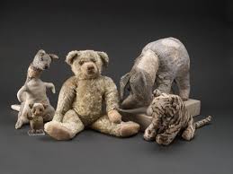 New York Public Library Celebrates 95th Birthday Of Winnie The Pooh With Restoration New Display Winnie The Pooh Friends Winnie The Pooh Pooh