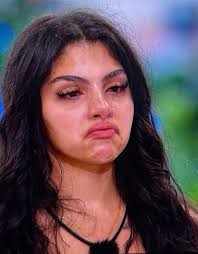 me to every single person who bullied Ali Hazelwood so hard that she  deactivated her instagram. OVER A FICTIONAL CHARACTER?!?! and you wonder  why authors are pulling back from community?? Yall did