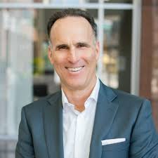 I am pleased to welcome our two newest brokers to CBRE San Diego, Dennis  Visser and Weston Yahn!