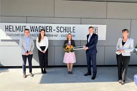 Die rehau gartenbewässerungssysteme bieten eine. Einweihung Der Helmut Wagner Schule In Rehau 100 Hof