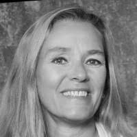 Tamara Lang Email & Phone Number