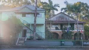 Any home that has a one percent chance of flooding in any given year is placed in a flood zone. You Raise Me Up Lismore Homes Adapted To The Flood Plain Abc News Australian Broadcasting Corporation