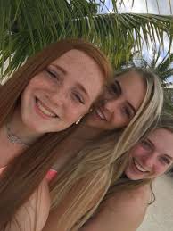 Julia Newell (@Julia_Newell13)