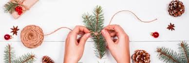 Découvrez toute notre gamme de sapins frais et coupés vous pourrez d'ailleurs trouver de nombreux accessoires pour votre sapin de noel au sein de notre boutique comme des pieds de sapin, des. Bricolage De Noel 10 Deco Sapin A Fabriquer Soi Meme