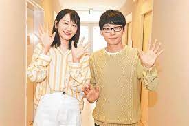 新垣結衣（日语：新垣 結衣／あらがき ゆい aragaki yui，1988年6月11日－），日本女演員、歌手及模特兒，出生於沖繩縣那霸市，身高169公分1，血型a型2，目前為日本lespros娛樂旗下的藝人。 Igfr4vkrlky Sm