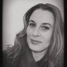 Elinor Edwards (@ellieedwards06)