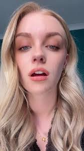 Rebecca Eagle's Instagram, Twitter & Facebook