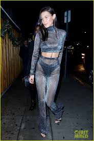 Kendall Jenner Bella Hadid Hailey Baldwin Celebrate New Year S Eve Together Fashion Style Bella Hadid Style