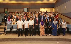 The current minister of agriculture and food industries of malaysia is ronald kiandee, since march 2020. Worldfish Hq Events Official Visit By Malaysia Deputy Minister Of Agriculture And Agro Based Industry Worldfishcenter