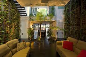 To make a cottage living room feel like a welcoming, comfortable sanctuary, you need to pile on the layers. Eco Friendly Interior Design Jpg 1020 680 Eco Friendly Interior Green House Design House Design