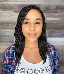 30 Trendy Box Braids Styles Stylists Recommend For 2021 Hair Adviser Short Box Braids Hairstyles Short Box Braids Box Braids Styling