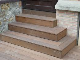Envie de jouer avec les niveaux pour donner du caractère à votre terrasse ? Theme Marches Et Escaliers Photos De Terrasse Par Themes
