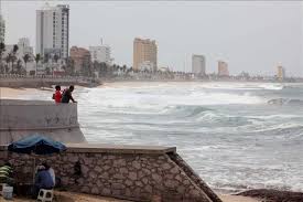 .la uepc, héctor gonzález, confirmó que la tormenta tropical carlos tocó tierra. La Tormenta Tropical Carlos Se Forma Frente A Costas Del Pacifico Mexicano San Diego Union Tribune En Espanol