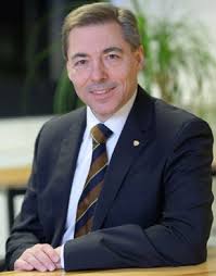 Prof.(FH) Ing. DI Mag. Dr. Daniel F. Leutgeb MBA CMC CSE