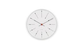 Originally created by arne jacobsen for denmark's national bank over 30 years ago, rosendahl has recreated the banker's clock to recreate a danish treasure. Rosendahl Aj Bankers Clock Shop I Design Bestseller De