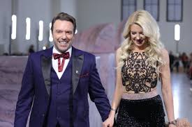 See more ideas about γάμος, εικόνες, ζωγραφική. Stratos Tzwrtzogloy Sofia Mariola Deyteros Gamos Gia To Zeygari Vipnews