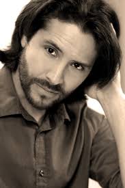 Meet Erik Steele: the new face of Aladdin! « ALADDIN 3477