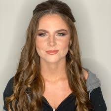 Lisa Ledoux's Instagram, Twitter & Facebook