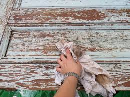A gorgeous statement piece that will add style to your living room! How To Repurpose A Door Into A Coffee Table How Tos Diy