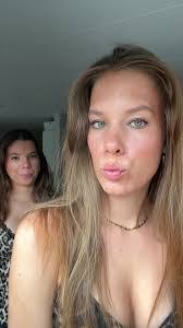 Laura Bromley's Instagram, Twitter & Facebook