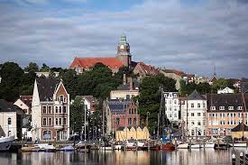 Von strandurlaub, fahrradfahren mit der familie, wattwandern an der nordsee bishin zu. Where Is Schleswig Holstein And What Can You See There A German Girl In America