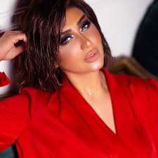 هند القحطاني بدون آيلاينر وجمالها يصدم الجمهور. Ù‡Ù†Ø§Ø¯ÙŠ Ø§Ù„ÙƒÙ†Ø¯Ø±ÙŠ ØªØ¯Ø§ÙØ¹ Ø¹Ù† Ù†ÙØ³Ù‡Ø§ Ø¨Ø¹Ø¯ Ø¹Ù…Ù„ÙŠØ© Ø§Ù„ØªØ¬Ù…ÙŠÙ„ Ø§Ù„Ø£Ø®ÙŠØ±Ø© ÙˆÙ‡Ù„ Ù‚ØµØ¯Øª Ø§Ù„Ø³Ø®Ø±ÙŠØ© Ù…Ù† ÙØ§Ø·Ù…Ø© Ø§Ù„ØµÙÙŠ ÙˆÙ‡Ù†Ø¯ Ø§Ù„Ø¨Ù„ÙˆØ´ÙŠ Ù…Ø¬Ù„Ø© Ù‡ÙŠ