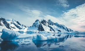 She welcomes you to discover her naked world - a journey into closeness and desire