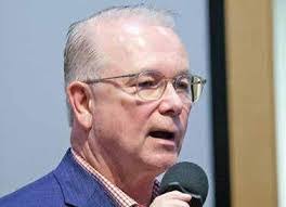 Catherine Buzzard's Instagram, Twitter & Facebook