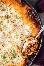 It'll be the best homemade beef stroganoff recipe you ever make and the whole family will love it. 81 Easy Ground Beef Recipes Best Dinner Ideas With Ground Beef