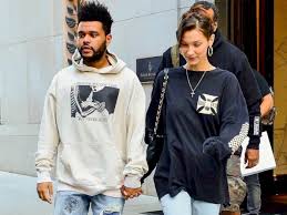 Fans are issuing a collective 'thank you' to bella hadid, because they're insisting she's the muse behind the weeknd's newest album. Merayakan Ulang Tahun Bella Hadid Dan The Weeknd Terlihat Bersama Indozone Id