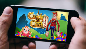 Los abuelos son un pilar fundamental en las familias actuales. Los Videojuegos Son Uno De Los Pasatiempos Preferidos