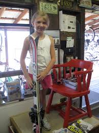 This article will give you a real simple formula first, but there's an important warning you need to know about too. Fitting Kids Skis The Brave Ski Mom