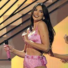 Dua lipa performs at the 2021 grammys. Dua Lipa S Versace Performance Outfits At The 2021 Grammys Popsugar Fashion