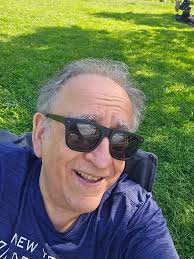 Hi I am new to this group. My name is Sharon. I am a retired administrator  from a Long Island school district. I'm working part-time. I'm single and  looking to meet up