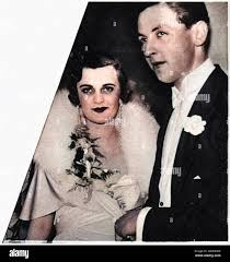 Robert and margaret hi-res stock photography and images