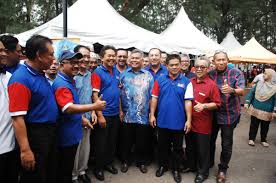 Perdana menteri sebentar tadi telah mengumumkan senarai jemaah menteri kabinet malaysia yang baharu. Galeri Anugerah Perkhidmatan Cemerlang Category Majlis Perasmian Gelombang Nelayan Nasional 2017 Oleh Yab Dato Seri Dr Ahmad Zahid Hamidi Timbalan Perdana Menteri Malaysia Di Pantai Kuala Kerteh Kemaman Pada 14 10 2017
