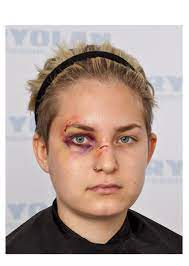 En réalité, c'est probablement et heureusement ailleurs qu'il faut aller chercher l'origine de cette. Creme Supracolor Palette Oeil Au Beurre Noir Kryolan Aux Feux De La Fete Paris