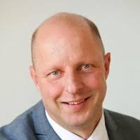 40+ "Peter Sas" profiles