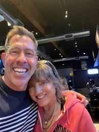 Go Tina Palecki and Sam Harmon's band! Class of 82'! 🙌🏻 🎸 🔊 💥