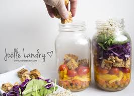 Salade Vegan Vitaminee Au Tempeh Joelle Landry Naturotherapeute Salade Vegan Idee Recette Recette Vegetarienne
