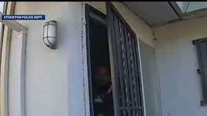 Video inn übernimmt keine haftung für die aktualität, die inhaltliche richtigkeit sowie für die vollständigkeit der in ihrem webangebot eingestellten. Video Shows What Led Up To Slaying Of Stockton Officer Jimmy Inn California News Times