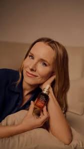 A fun one with @Kristenanniebell for @Esteelauder 🌀 , Director:  @Maxbartick, Director of Photography: @Kaisaul, Production Designer:  @Alessandro_marvelli, Stylist: @Nicolechavezstyle, Hair: ...