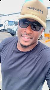 I KNOW EVERYBODY NOT GENUINE BUT THAT SONG GETTING BORING NOW 😂😂 JUS SAY  WHAT ALLYUH WANT,NO NEED TO RUN TO THE MEDIA TO SAY ALLYUH ONLY GET 1  DUMPLIN IN ALLYUH SOUP🤦‍♂️