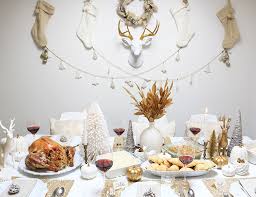 These decor ideas are cute and plus hanukkah, christmas, new year's eve, weddings, lifestyle and travel, diy decor and design details, and grocery to gorgeous with debi. 42 Stunning Christmas Table Decorations