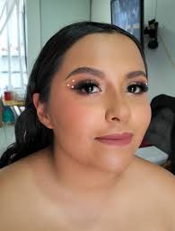 Maquillaje social para graduación 👩🏻‍🎨🎓 #aquibrillamostodas ✨ #fyu  #viral #makeuptutorial #maquillaje #maquillistamexicana🇲🇽