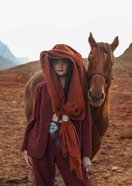 Like, can we talk about this Red Clay Cowboy shoot from last week??  Monochromatic EVERYTHING. My inner Capricorn/earth sign heart could not be  happier with how these turned out